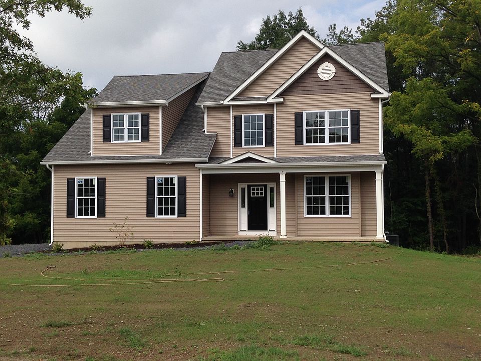 1st image of 11 Danielle Ct