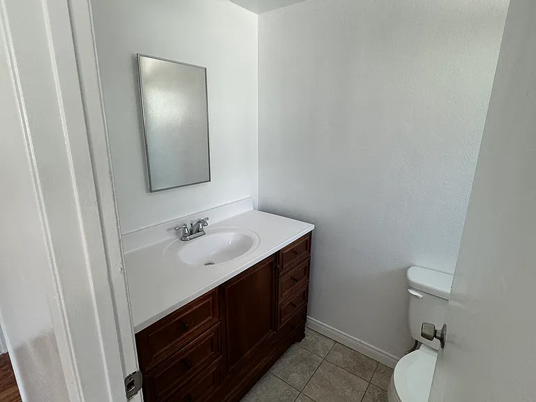 1310 Agate St #C — Photo 14