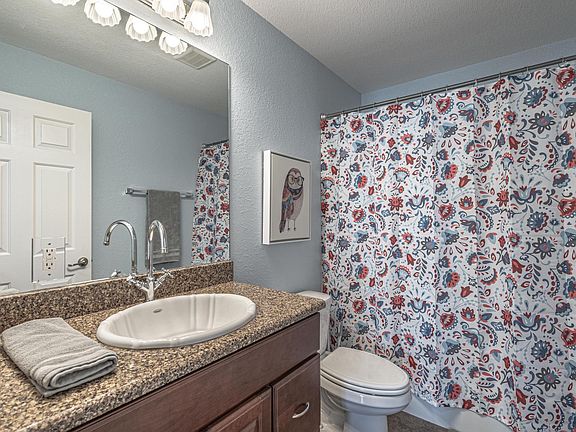 4th image of 227B Shreve St