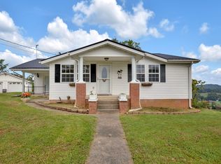 137 Central Dr, Johnson City, TN 37601
