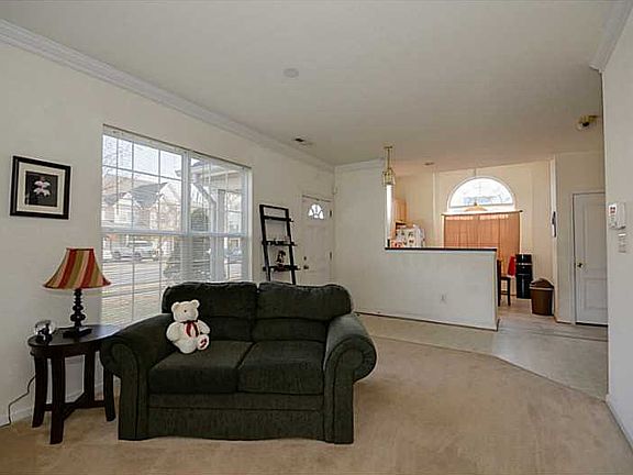 3rd image of 2221 Livingston St