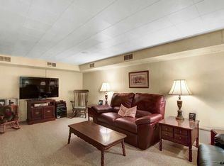 457 Hartman Ave, Hanover, PA 17331