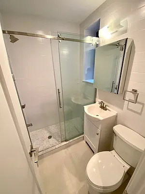 Rented by LRGNY Group, Inc. | media 16