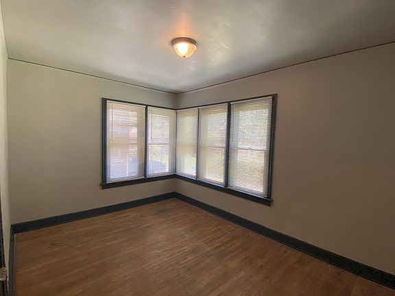4th image of 2654 Sturtevant Ave #Street2656