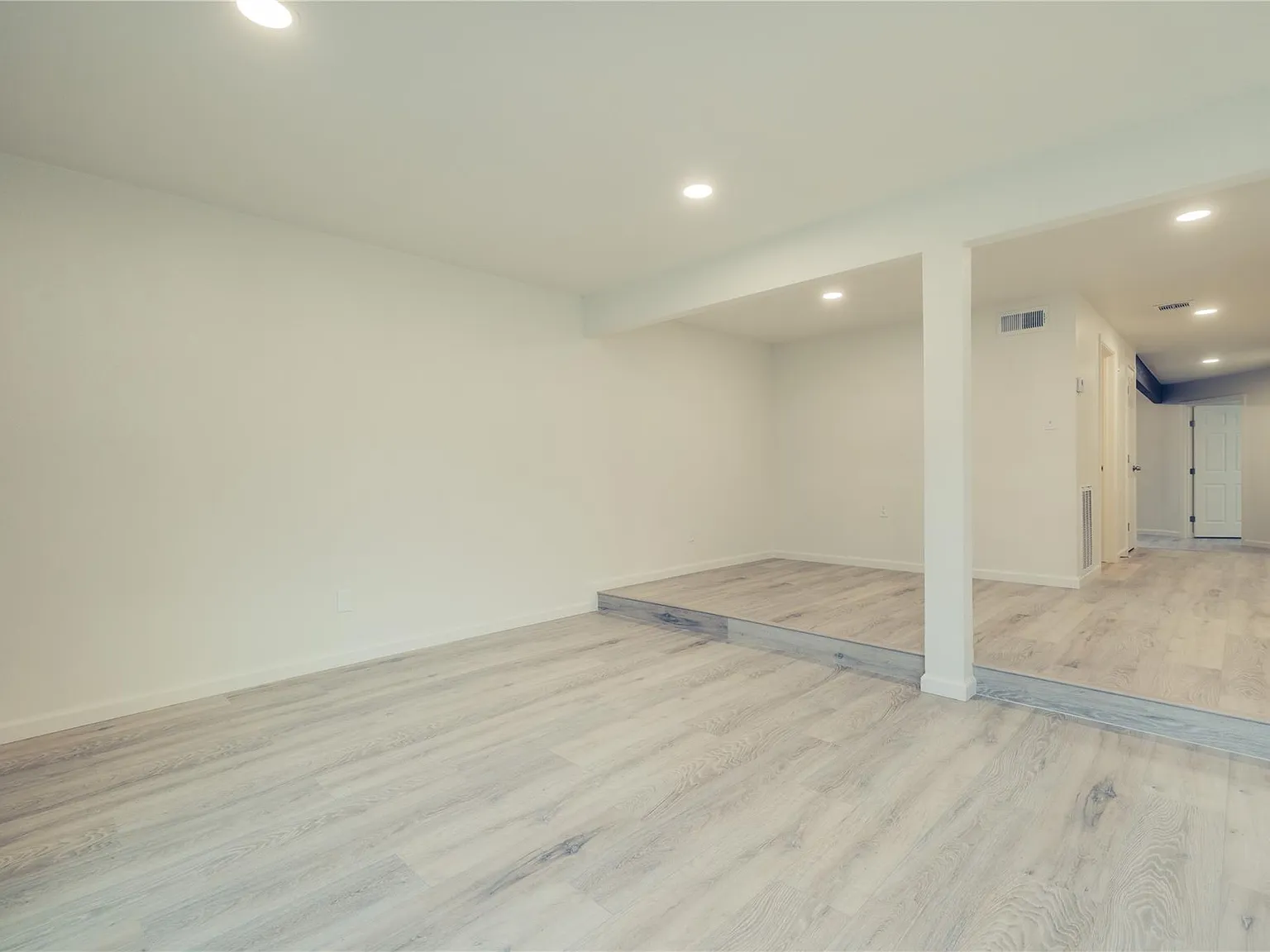 4 bed, 3.0 bath, 2082 sqft, $2,200 — Photo 4