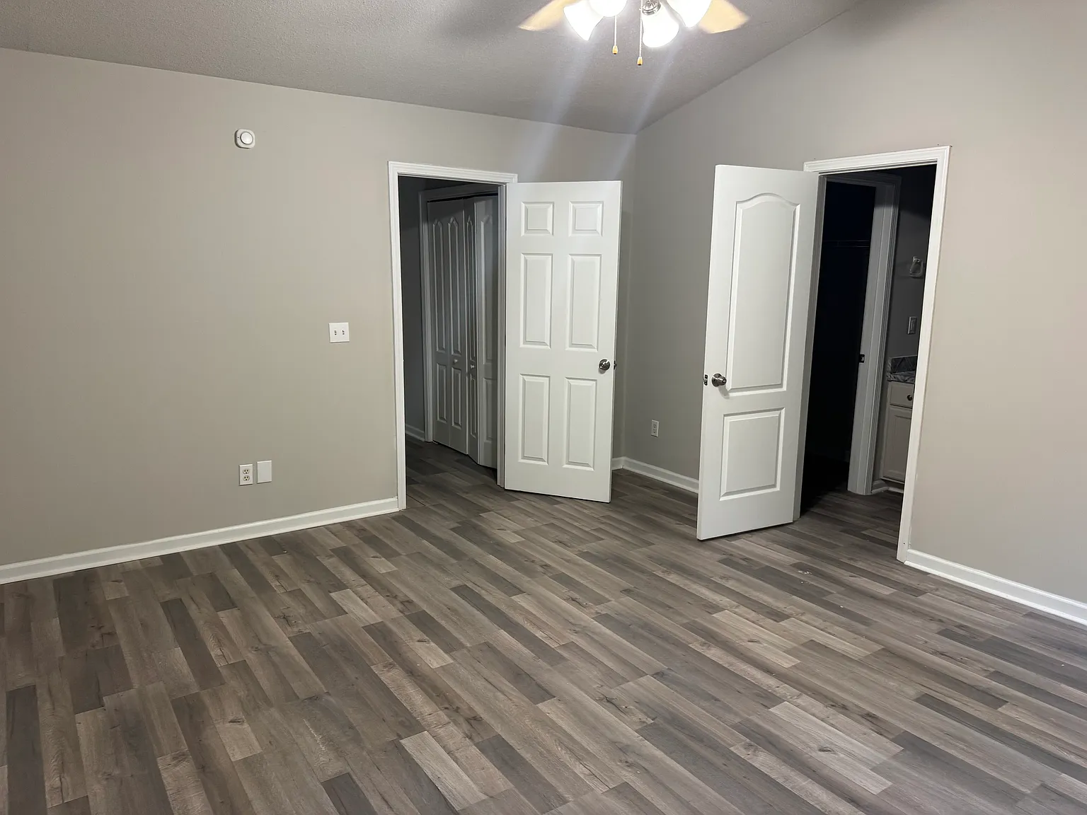 3 bed, 1860 sqft, $1,500 — Photo 3