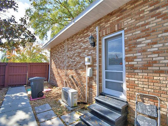 4th image of 236 Pinellas St