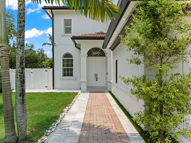 3040 SW 44th Ct — Photo 6