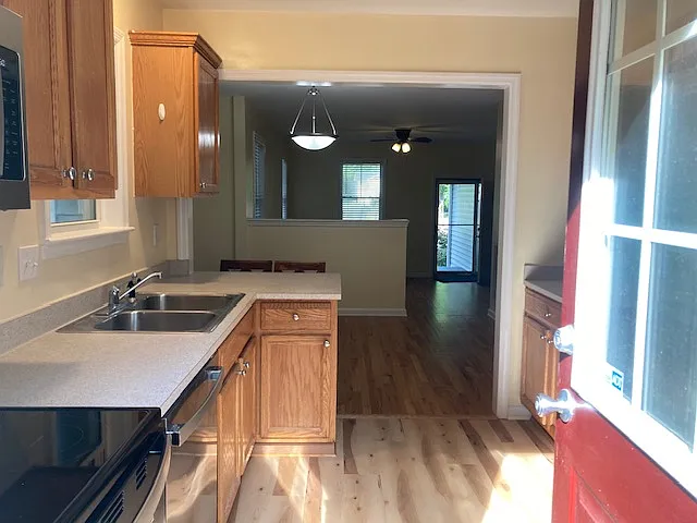 19 Graymont Cir — Photo 5