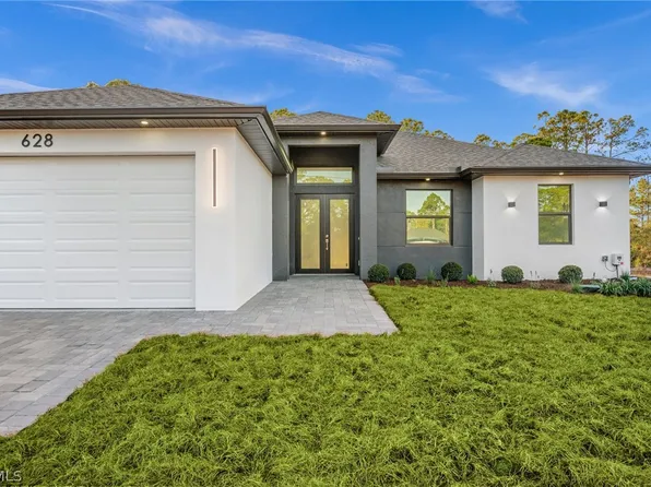 628 Locust Ave S, Lehigh Acres, FL 33974