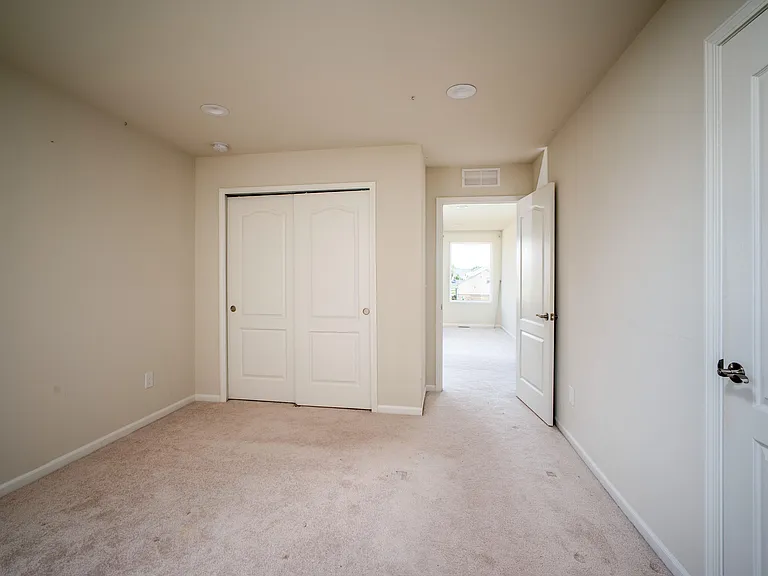 2825 Dillon Dr — Photo 25