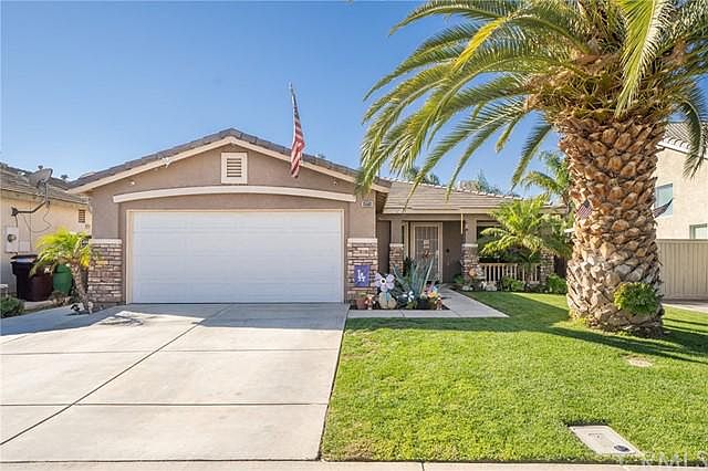 1st image of 15581 Buckboard Ln