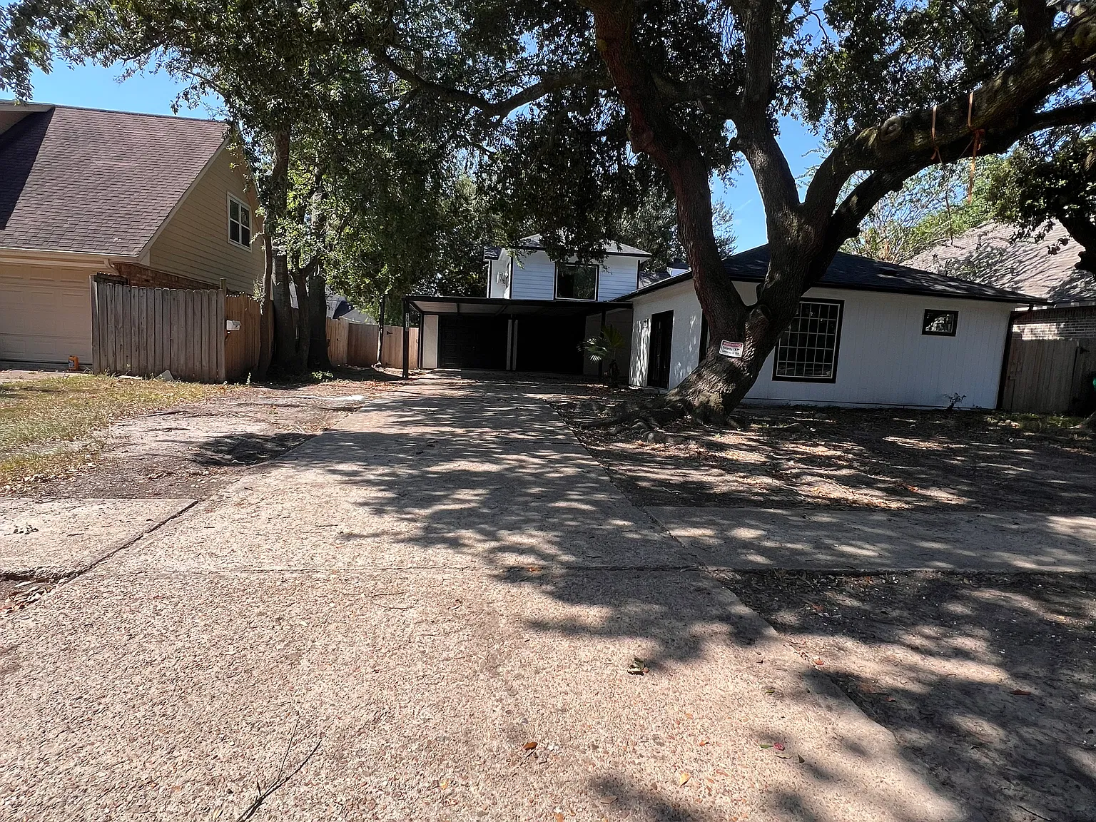 4 bed, 2.5 bath, 2032 sqft, $2,200 — Photo 1