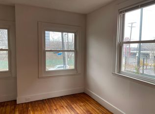 2085 Columbus Rd APT 4, Cleveland, OH 44113