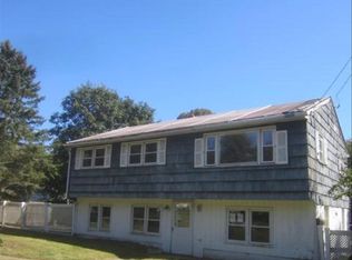 67 Bloomingdale Rd, Quaker Hill, CT 06375