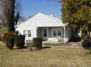 21 Radnor Ln, Natural Bridge, VA 24578