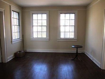 4th image of 8120 Green St