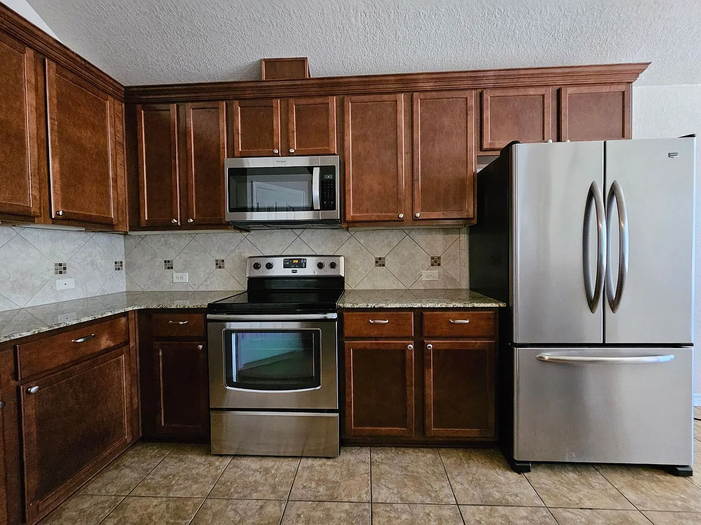 Rent Reduction & Available For Move-In Now! — Photo 3