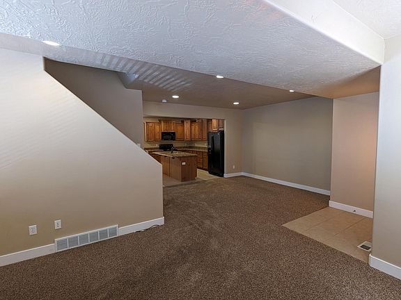 5th image of 3702 S Balmossie Ln