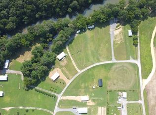 13 County Road 1042, Centre, AL 35960