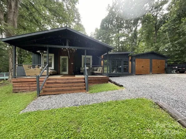 1602 Georgia Ave, Hendersonville, NC 28739