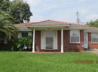 308 Perrin Dr, Arabi, LA 70032