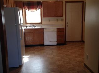 26 Epcot Dr, Elkview, WV 25071