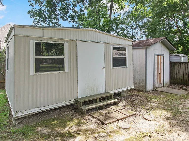 215 E Boyd St — Photo 21