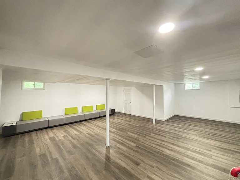 10 Kates Gln — Photo 18