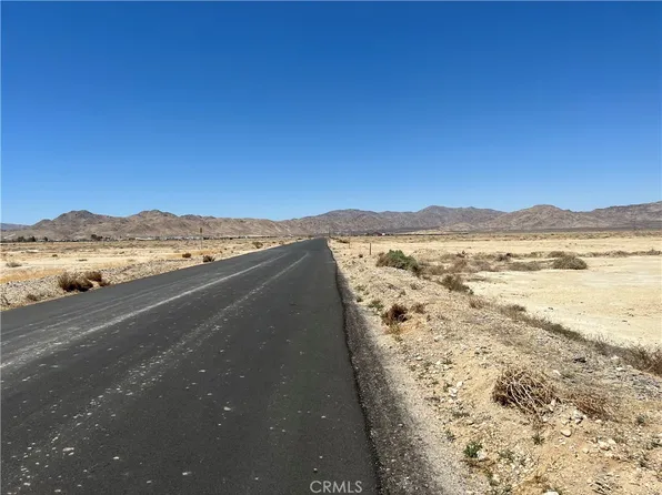 706 Lake St, Lucerne Valley, CA 92356