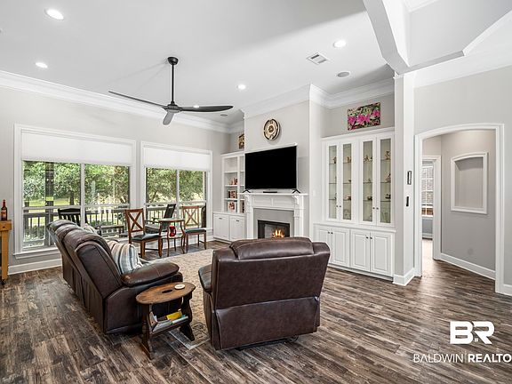 5th image of 9731 Aspen Cir