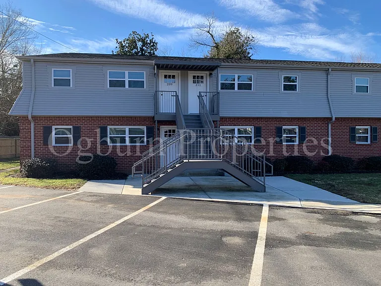 605013 - 221 MAYBERRY AVENUE — Photo 1