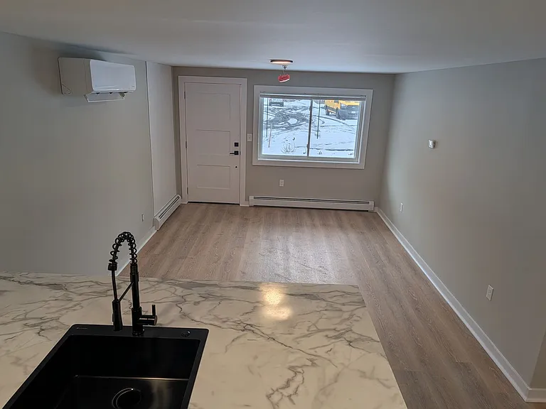 242 Commercial St — Photo 28