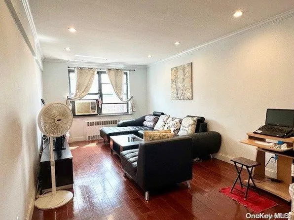 141-16 25th Road #5C, Flushing, NY 11354