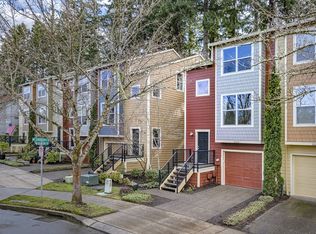 8666 NE Adlington St, Beaverton, OR 97006