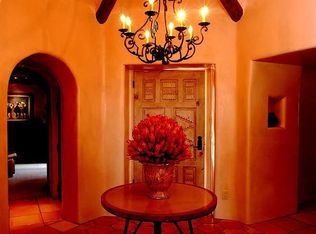 704 Camino Ocaso Del Sol, Santa Fe, NM 87505