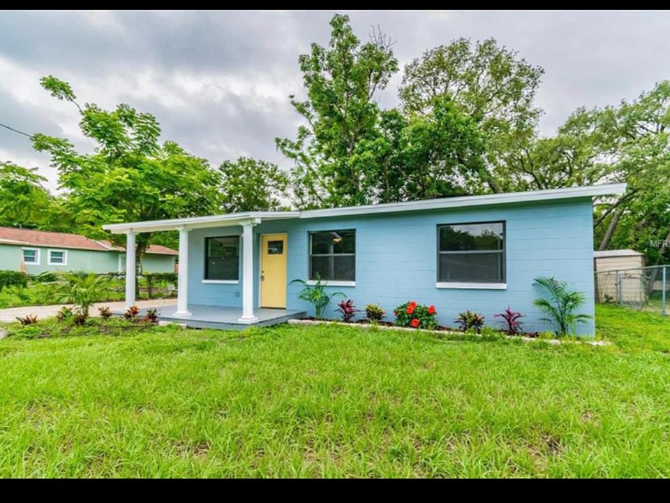 1st image of 707 S Castle Ct