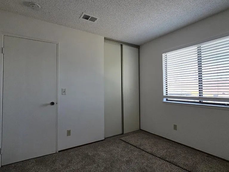 29011 Colony Ct — Photo 7