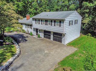 87 Blue Ridge Rd, Ridgefield, CT 06877