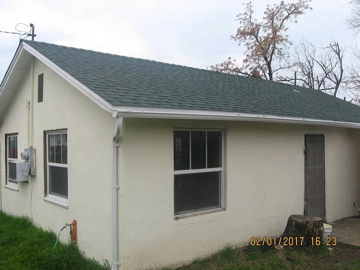 1 bed, 850 sqft, $975 — Photo 1