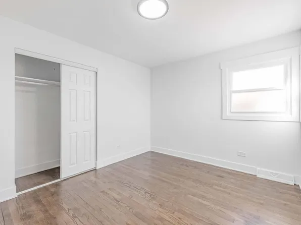 7055 W 63rd St #2, Chicago, IL 60638