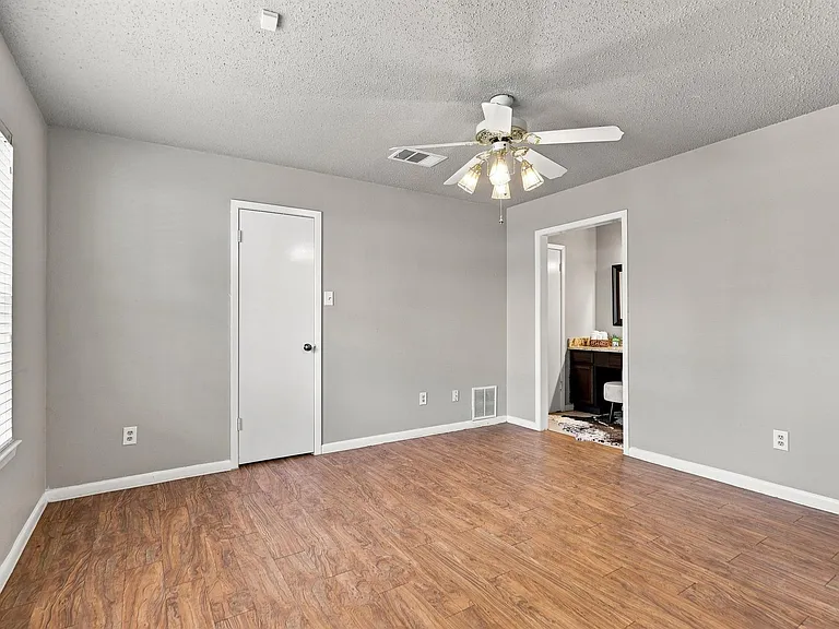 7825 Beauregard Cir #3A — Photo 8