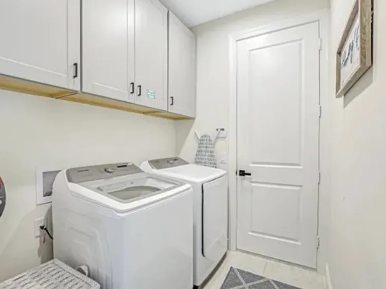 2955 Pine Tree Dr — Photo 20