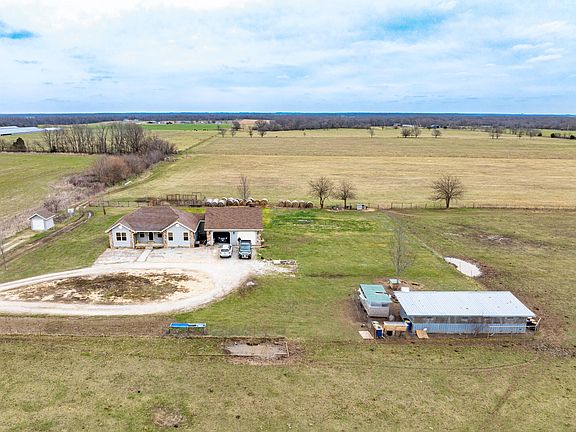 5th image of 14085 Wallaby Road