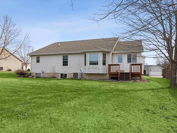 4th image of 1710 Mackin Dr