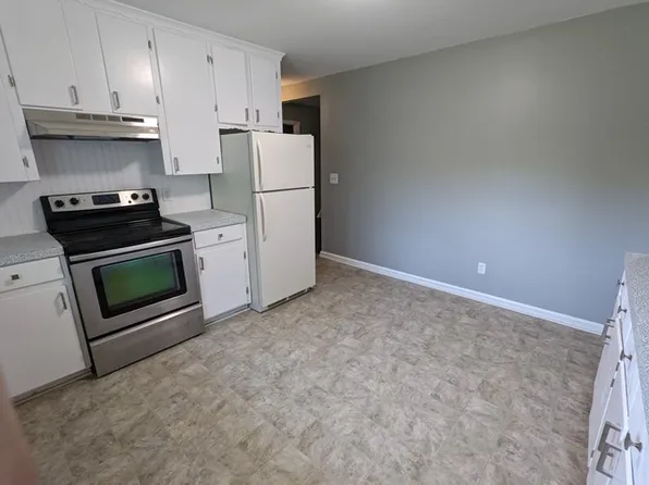 670 Dixie Club Rd #A, Winston Salem, NC 27107