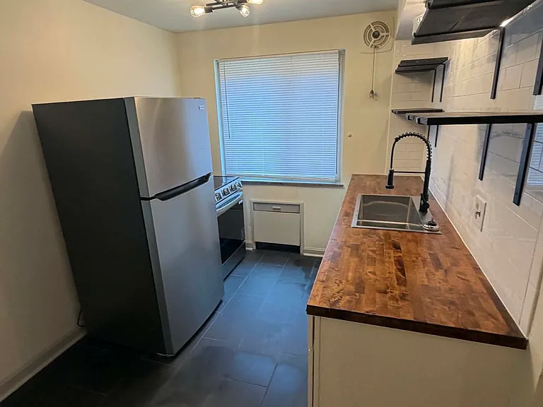 3914 E Gatewood Ln #3 — Photo 5