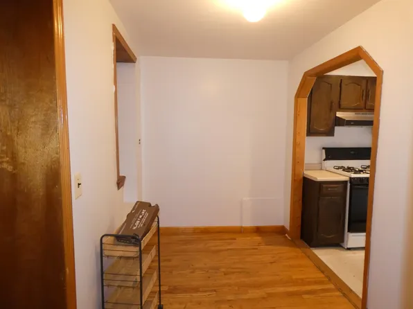 936 Willow Avenue image 7 of 12