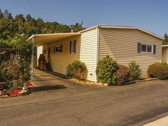 3rd image of 17 Eugenia Ave #17