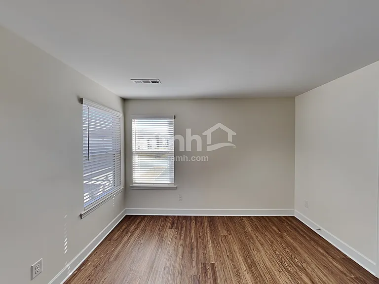 5072 Trailwater Dr — Photo 14